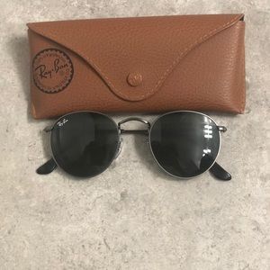 Ray-Ban Round Metal Sunglasses